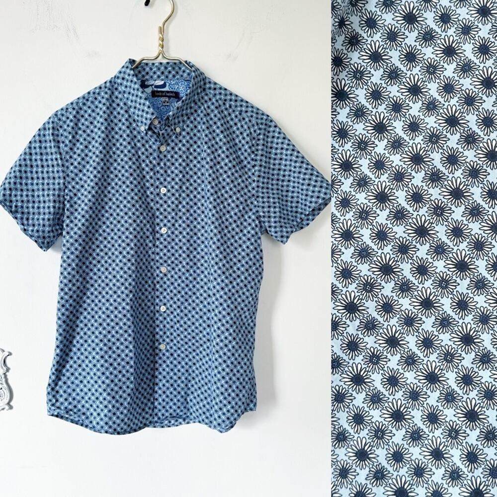 Lords of Harlech Blue Daisy Short Sleeve Button Down Shirt M